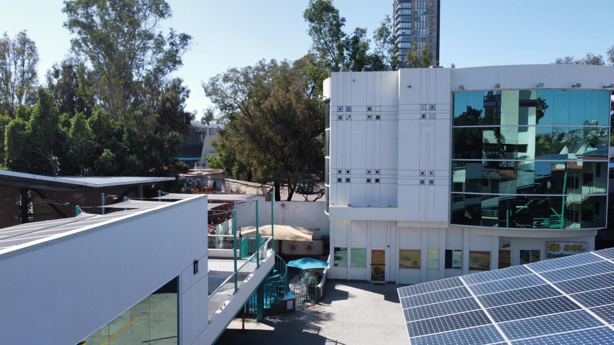 R Inn De Tijuana Exterior photo